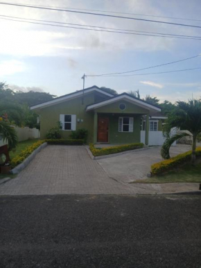 Mon Cheri Villa